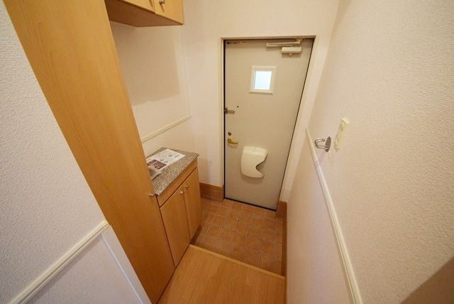 玄関　☆設備充実・ペット相談可・お洒落な外観☆