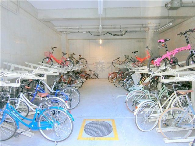 その他共有部分　屋根付き駐輪場