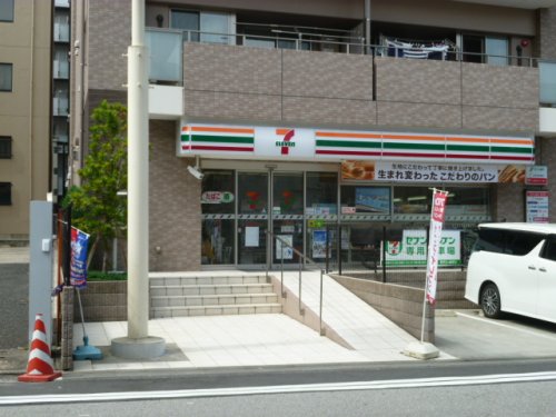 コンビニ　セブンイレブン　立川3丁目店（コンビニ）まで184m