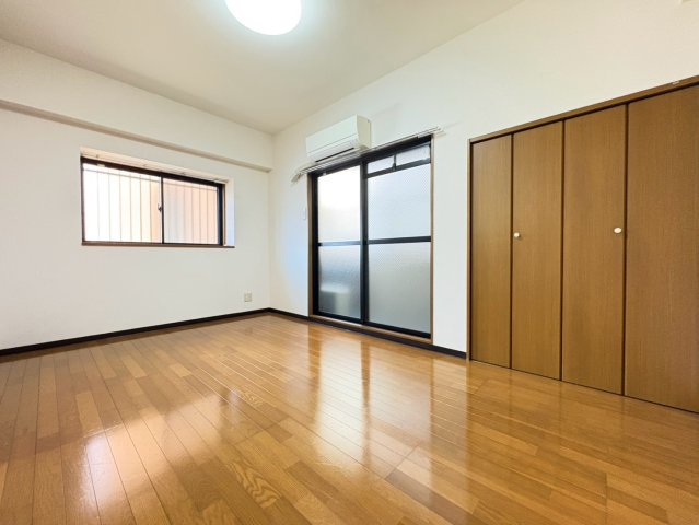 居室・リビング　詳細は、RISUMO吹田店までお問い合わせ下さい♪