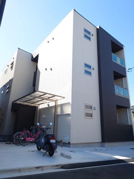 REGALEST鴻池の外観写真