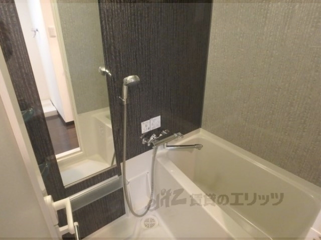 アスヴェル京都烏丸五条の風呂写真
