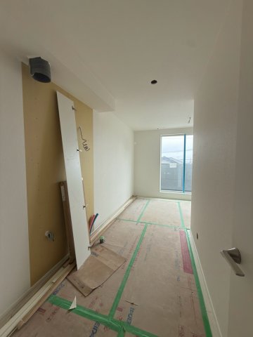 洗面設備　建築中のお写真になります。※現状優先