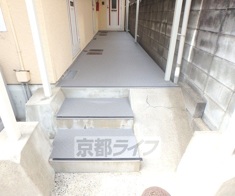 その他共有部分　建物入り口です。