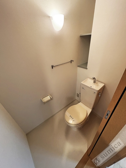 ＪＲ関西本線 加美駅 徒歩8分 8階建 築24年のトイレ写真
