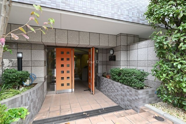 エントランス　内見予約受付中、お気軽にお問い合わせください。【0037-6