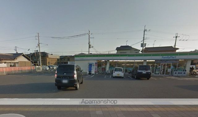 コンビニ　ファミリーマート和歌山善明寺店（コンビニ）まで550m