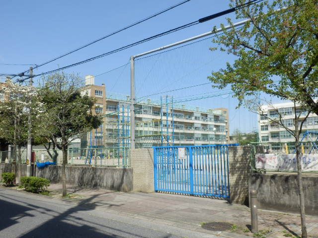 小学校　川口市立芝南小学校（小学校）まで752m