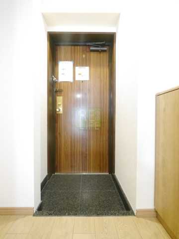 玄関　別の部屋になります
