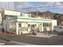 コンビニ　ファミリーマート東石切公園前店（コンビニ）まで586m
