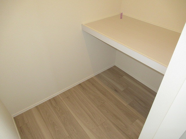 収納　1.3帖のウォークインクローゼットです。良い！