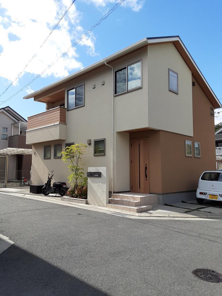 香里園町貸家の建物外観