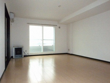 居室・リビング　☆15.4帖の広々としたリビングです！