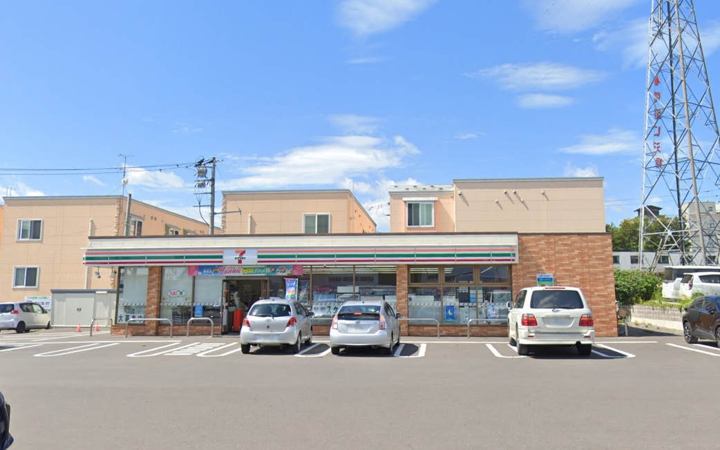 コンビニ　セブンイレブン札幌平和通14丁目店（コンビニ）まで419m