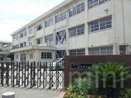 中学校　春日市立春日中学校（中学校）まで717m