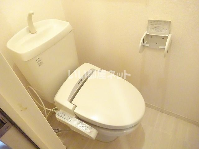 【レセンテ石塚　Aのトイレ】