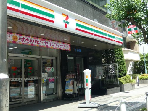 コンビニ　セブンイレブン（コンビニ）まで90m
