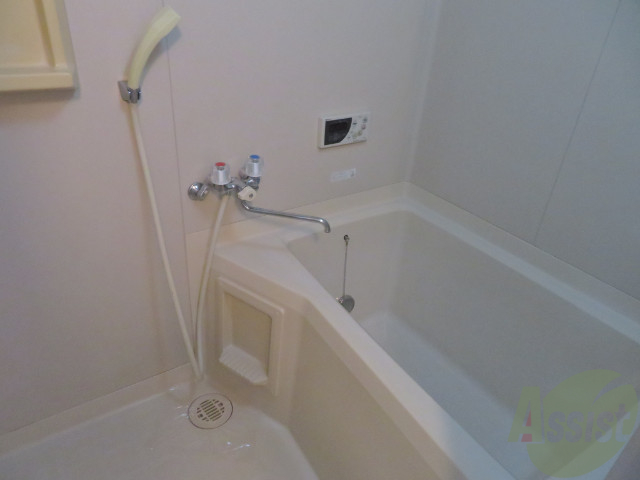 バス・シャワールーム　疲れた時はゆっくり湯船につかってみてはいかがでしょうか。