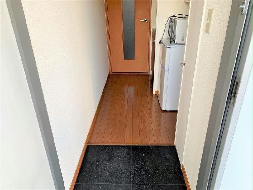 玄関　シューズボックスあり。