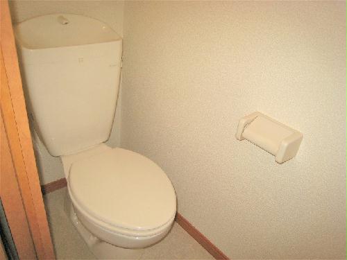 トイレ　バス・トイレ別です。