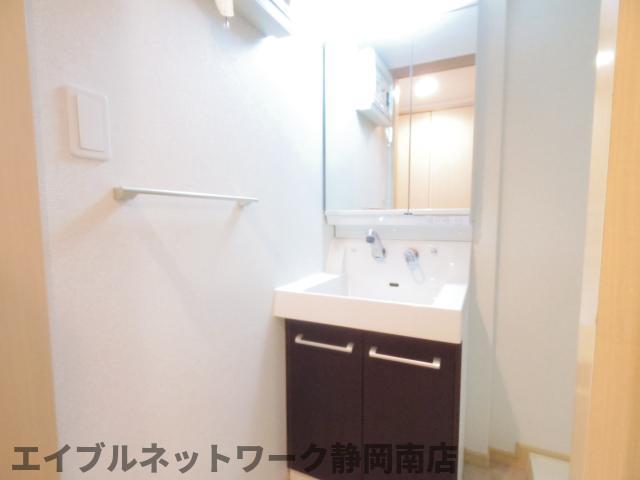 洗面設備　洗面所です