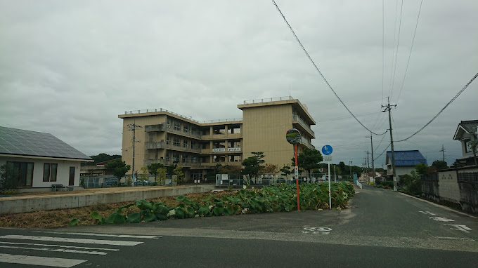 【コーポ宮　１号棟の小学校】