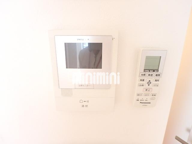 セキュリティ　ＴＶモニターホンで来訪者を確認できます。