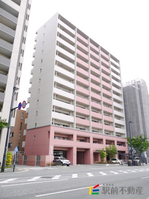 福岡市東区馬出のマンションの建物外観