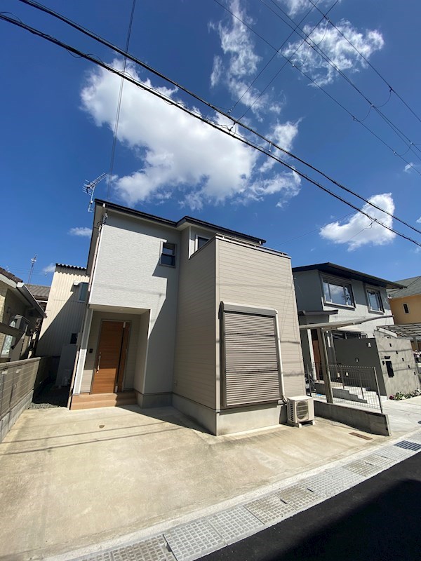 野里東戸建住宅の建物外観