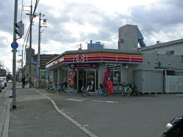 【大阪市鶴見区焼野のアパートのコンビニ】