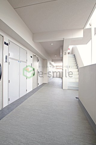 ロビー　建物の内部です