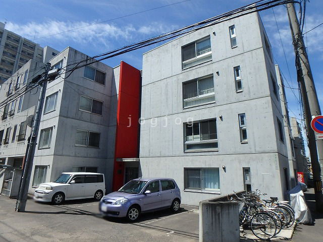 【札幌市白石区東札幌五条のマンションの建物外観】