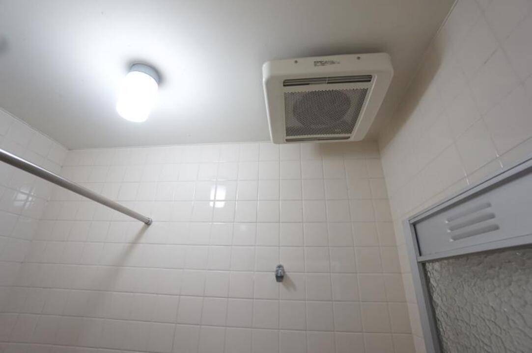 バス・シャワールーム　浴室