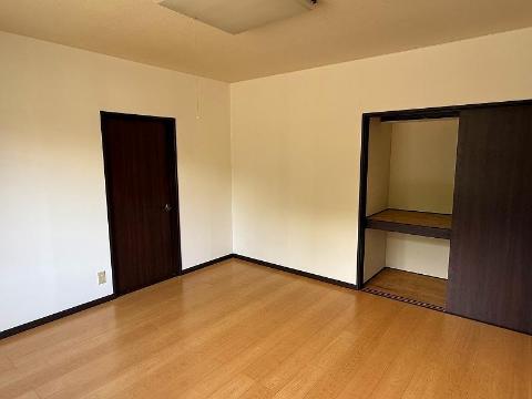 居室・リビング　寝室