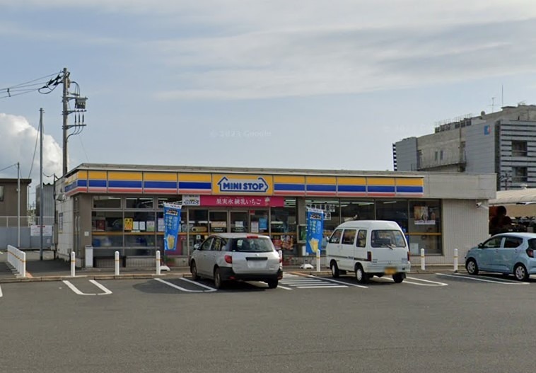 コンビニ　ミニストップ 木更津潮見店（コンビニ）まで1184m