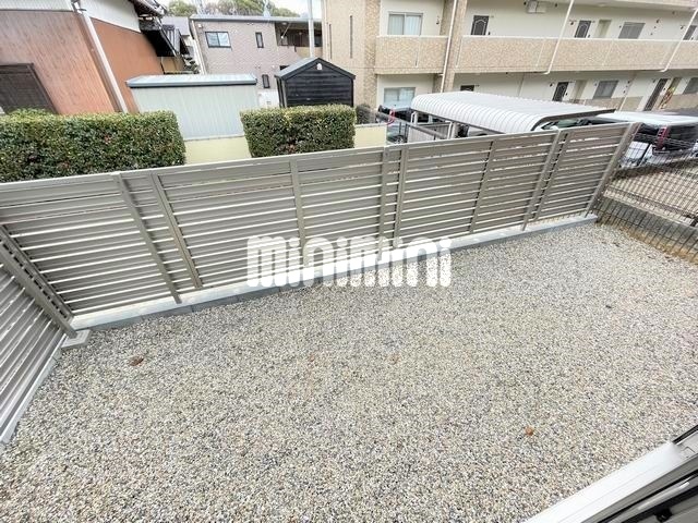 バルコニー　庭