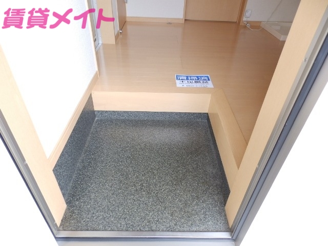 玄関　同型タイプ