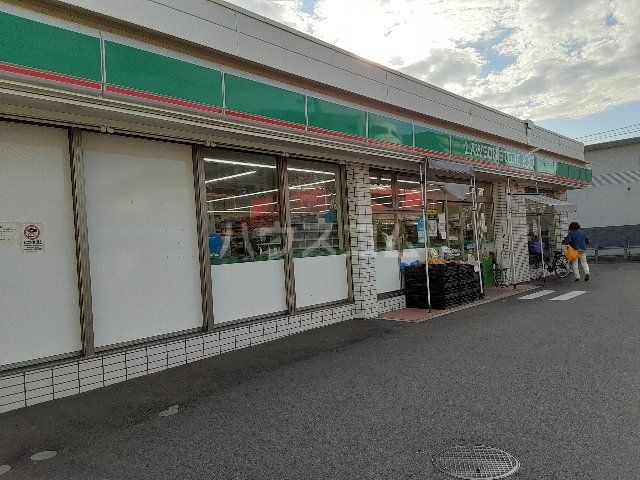コンビニ　ローソンストア100徳重名古屋芸大駅前店（コンビニ）まで488m