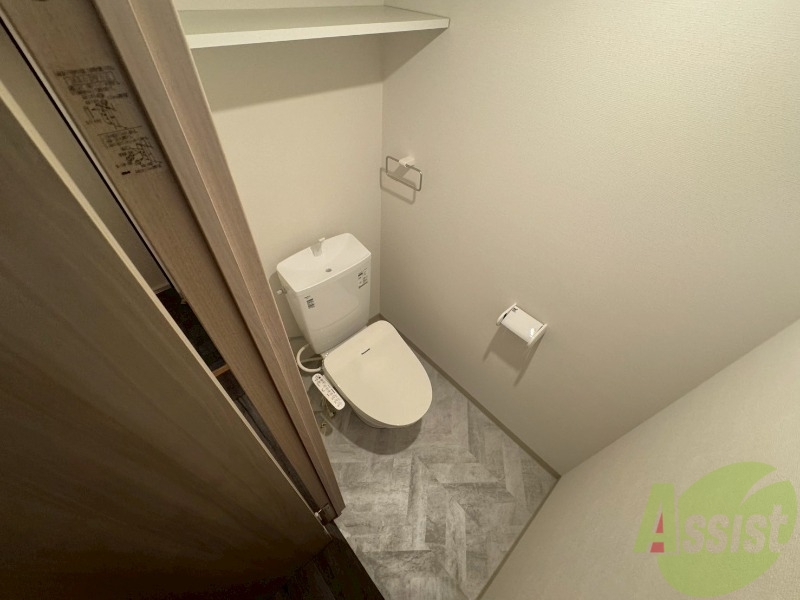 トイレ　こちらはトイレです。清潔感があり、安心して使用できます。