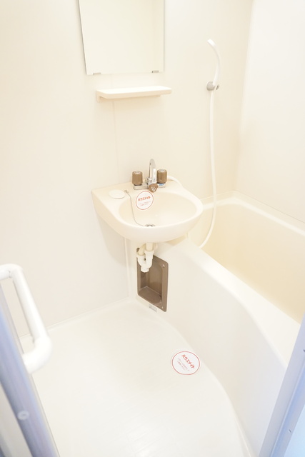 バス・シャワールーム　バストイレ別仕様です