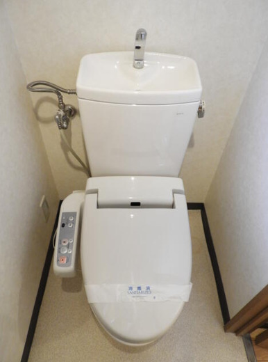 トイレ　ゆったりとした空間のトイレです
