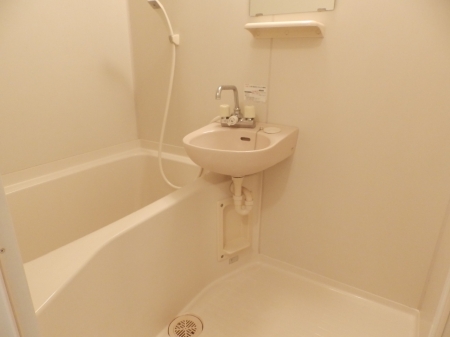バス・シャワールーム　日々の疲れを癒すお風呂付です