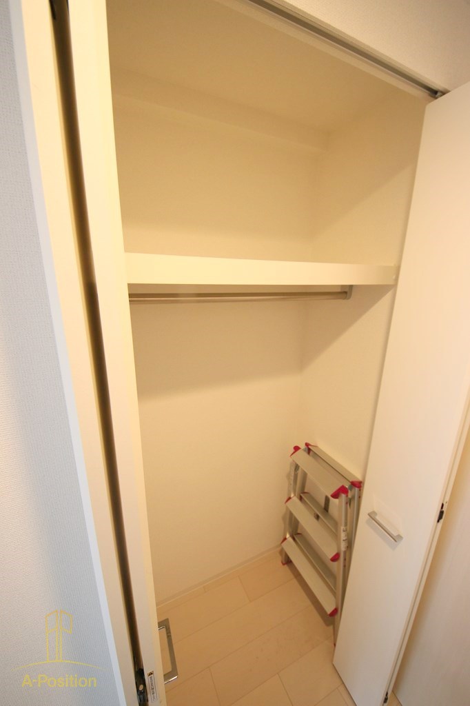 収納　セレニテ心斎橋グランデ