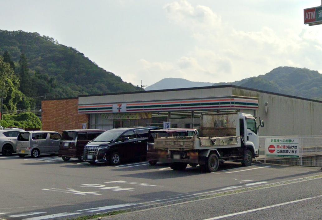 コンビニ　セブンイレブン 竹原西野町店（コンビニ）まで407m