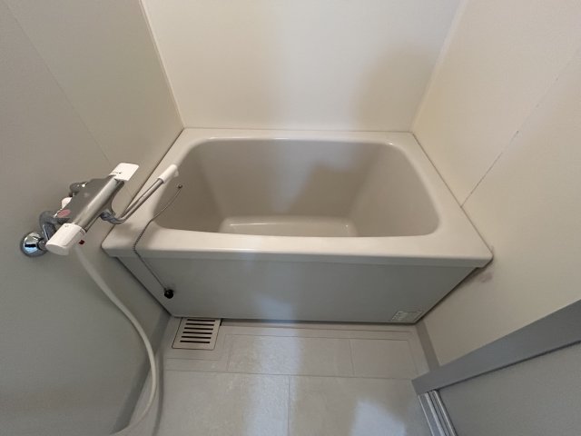 バス・シャワールーム　ゆったり過ごせるお風呂です