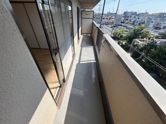 バルコニー　広々としたバルコニーです