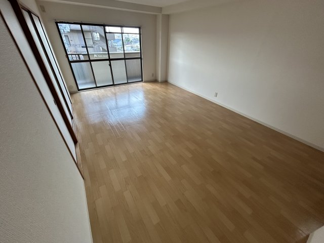 居室・リビング　居間です