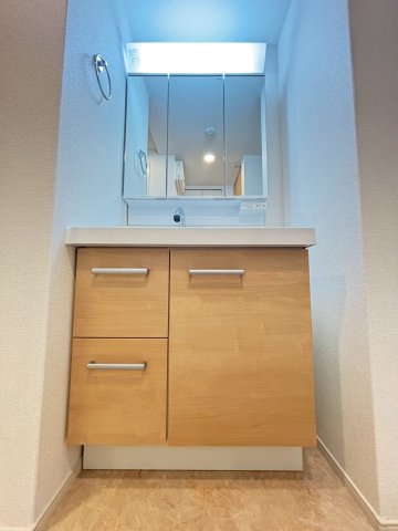 洗面設備　詳細は、RISUMO江坂本店までお問合せください♪