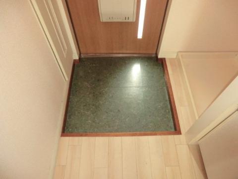 セシルコート　玄関　玄関内