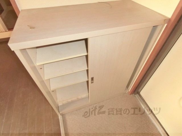 その他設備　下駄箱